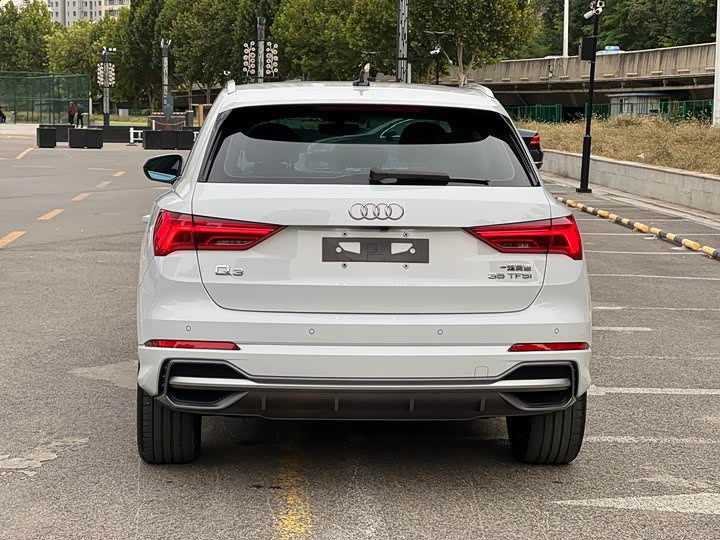 Фото 5 - Audi Q3