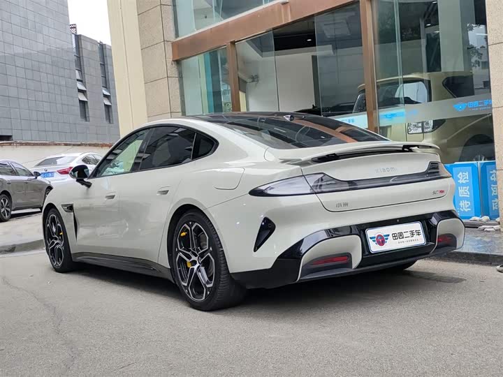 Фото 4 - Xiaomi SU7