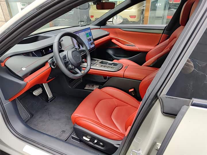 Фото 7 - Xiaomi SU7