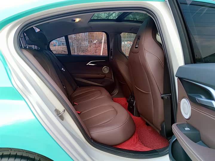 Фото 11 - BMW 1 Series