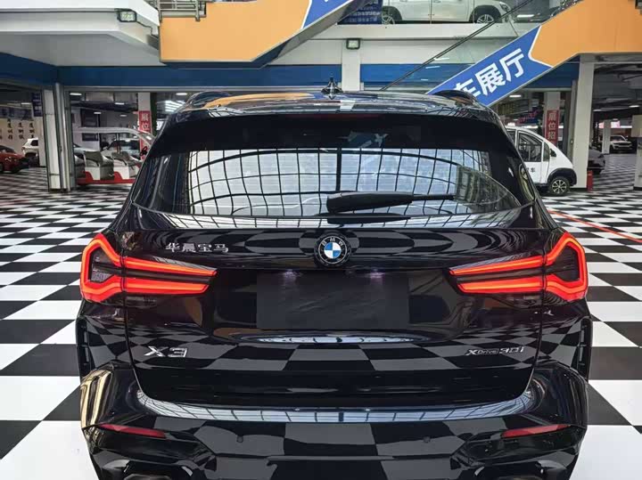 Фото 18 - BMW X3