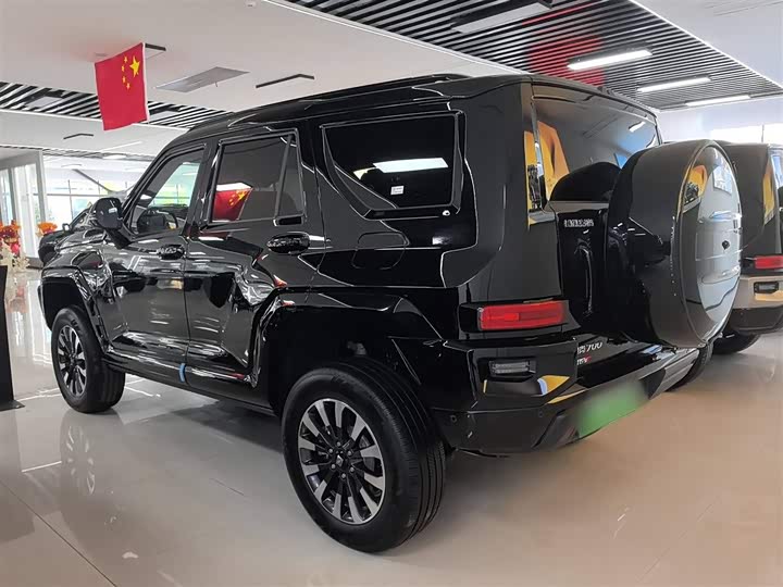 Фото 7 - Tank 700 Hybrid