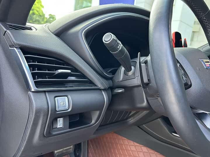 Фото 9 - Cadillac CT5