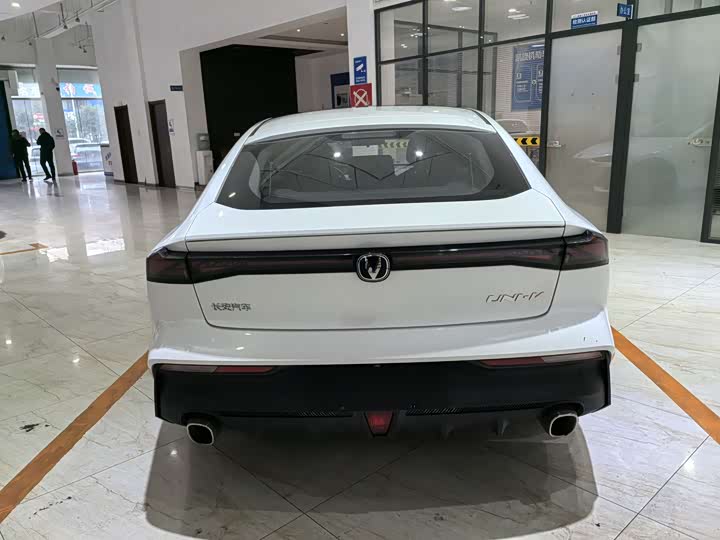 Фото 5 - Changan UNI-V