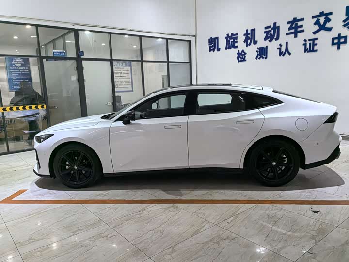 Фото 7 - Changan UNI-V