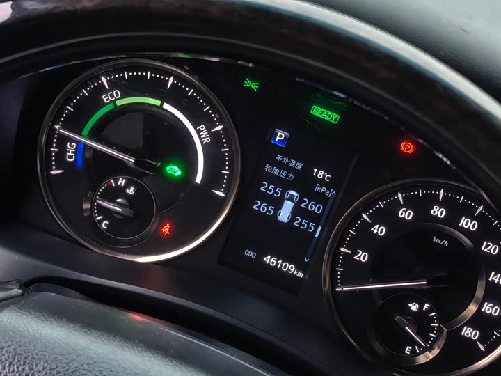 Фото 15 - Toyota Alphard