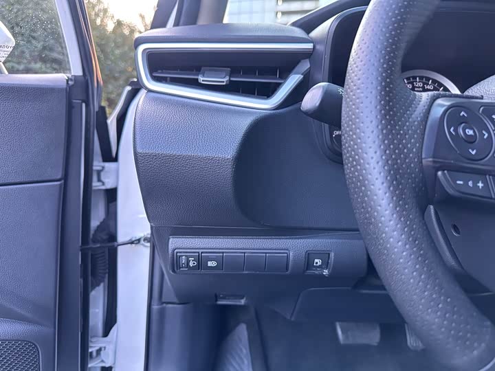 Фото 9 - Toyota Corolla