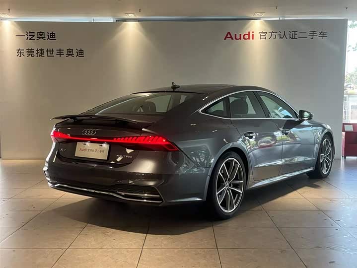 Фото 4 - Audi A7