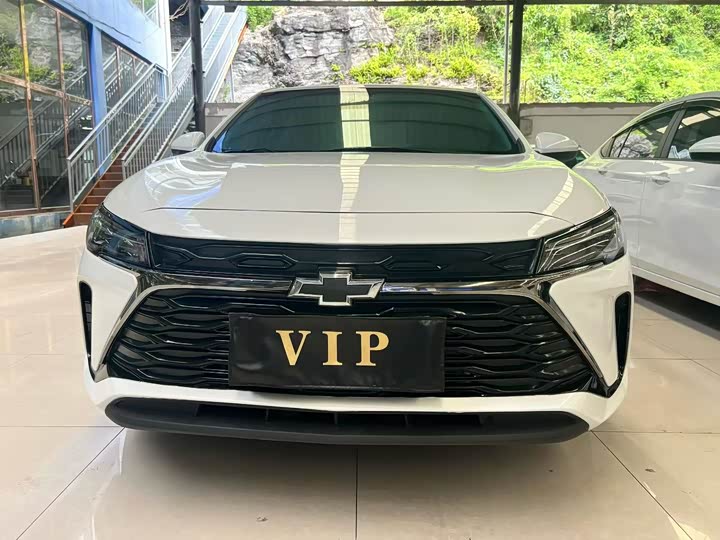 Фото 2 - Chevrolet Monza