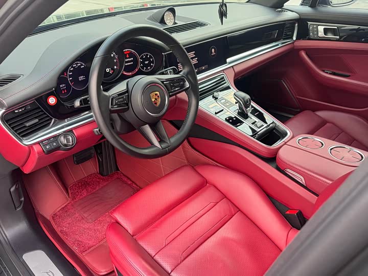 Фото 9 - Porsche Panamera