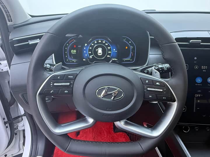 Фото 12 - Hyundai Tucson L