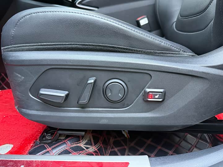 Фото 16 - Hyundai Tucson L