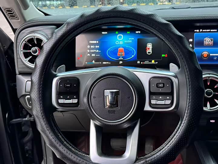 Фото 12 - Tank 300