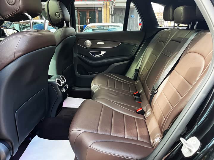 Фото 13 - Mercedes-Benz GLC-Class