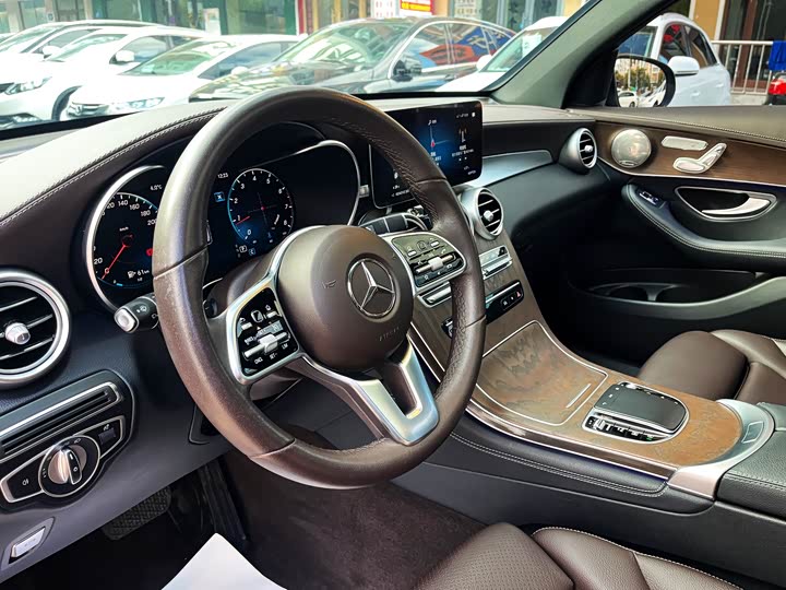 Фото 8 - Mercedes-Benz GLC-Class