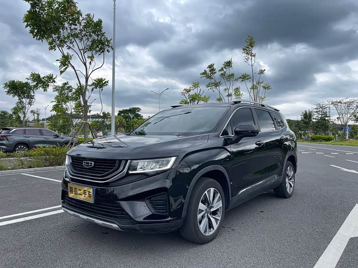 Фото 1 - Geely Okavango