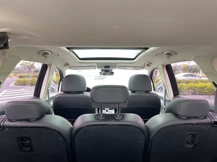 Фото 14 - Geely Okavango