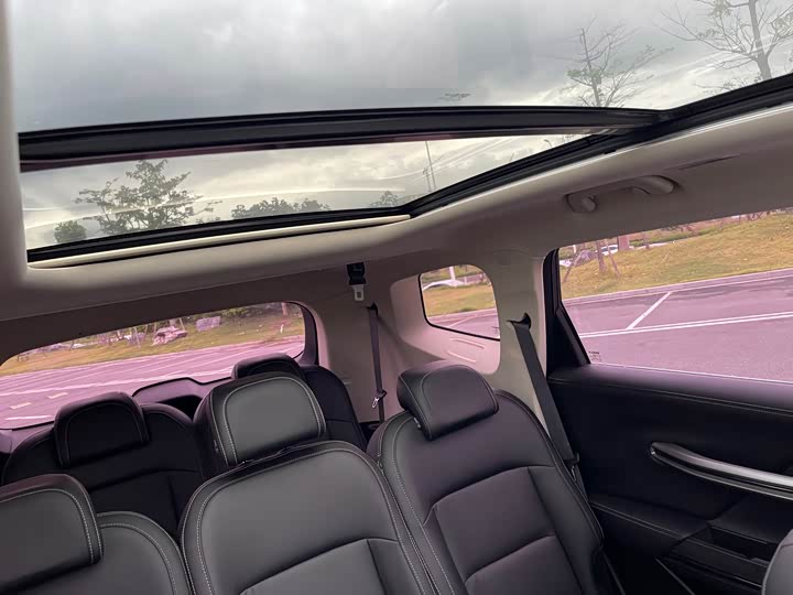 Фото 27 - Geely Okavango