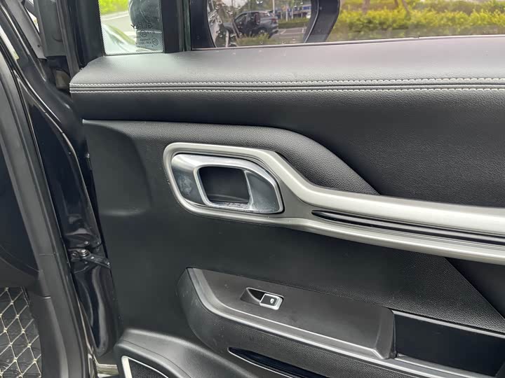 Фото 28 - Geely Okavango