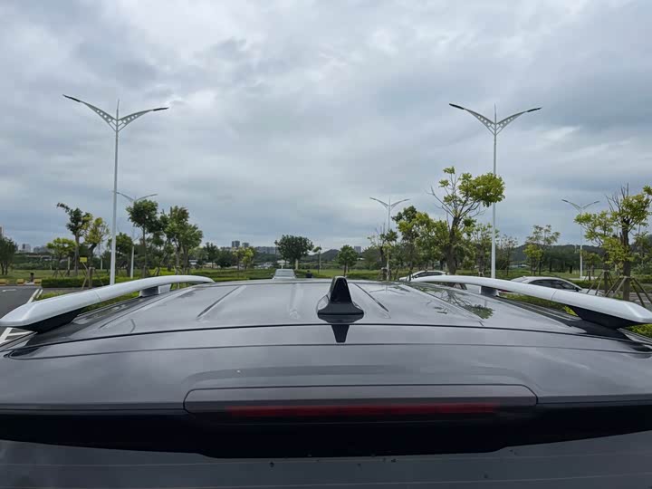 Фото 32 - Geely Okavango