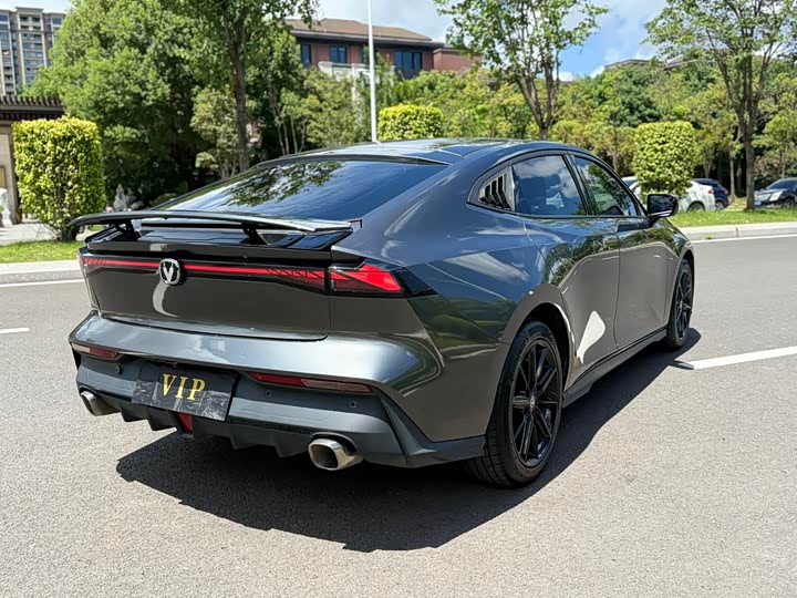 Фото 7 - Changan UNI-V