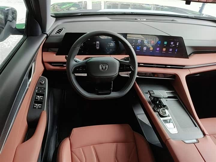 Фото 10 - Changan CS75 Plus