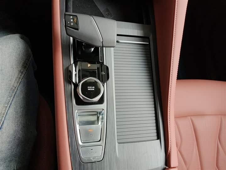 Фото 13 - Changan CS75 Plus