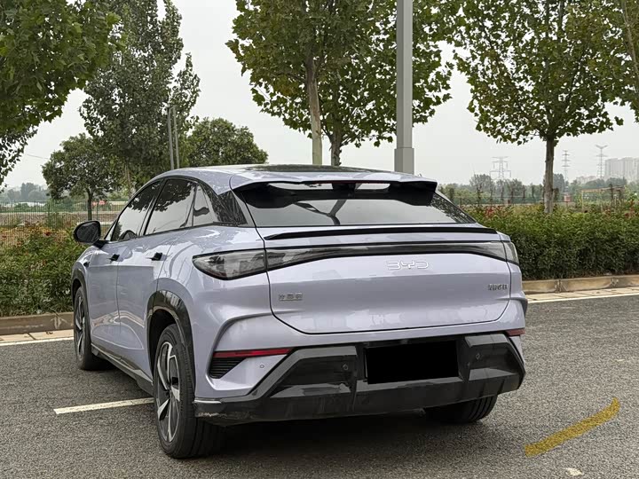 Фото 7 - BYD Sea Lion 07 EV