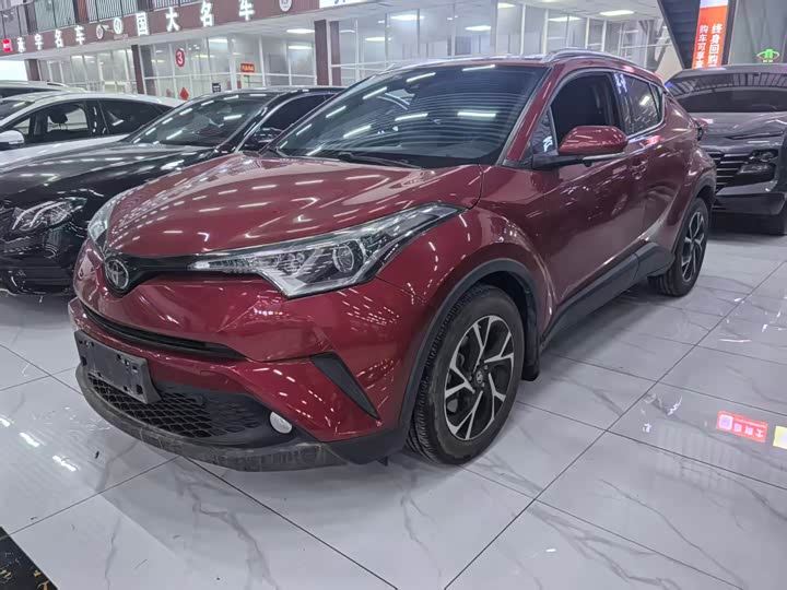 Фото 1 - Toyota C-HR