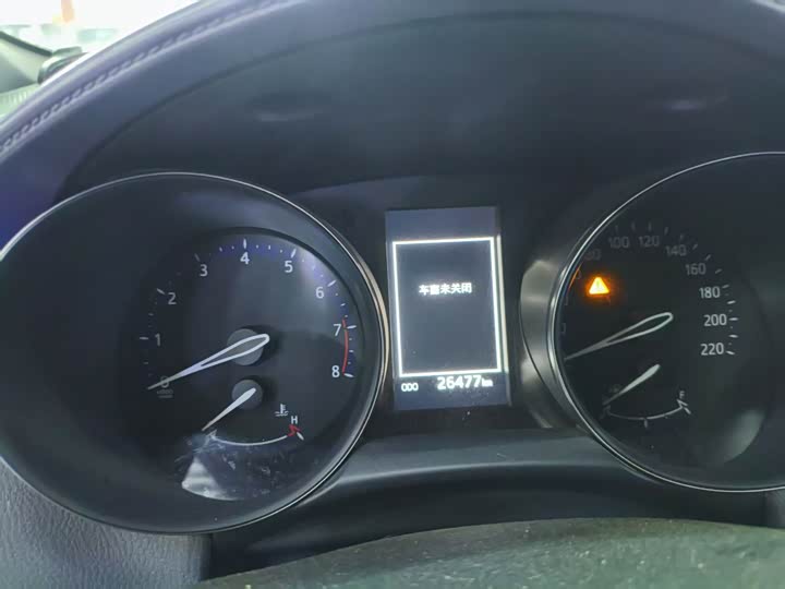 Фото 7 - Toyota C-HR