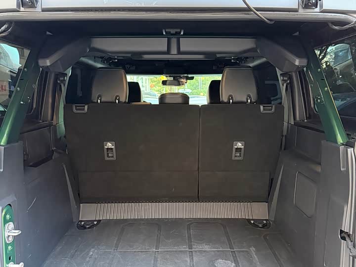 Фото 13 - Ford Bronco