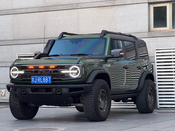 Фото 3 - Ford Bronco