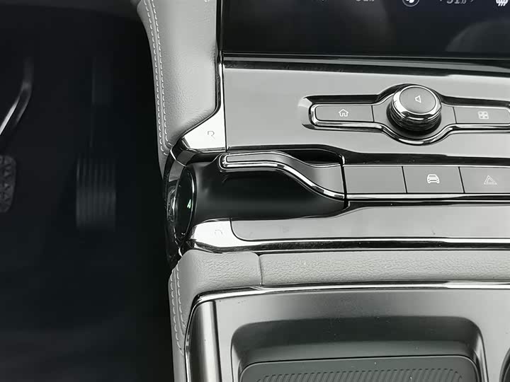 Фото 13 - Nio ES8