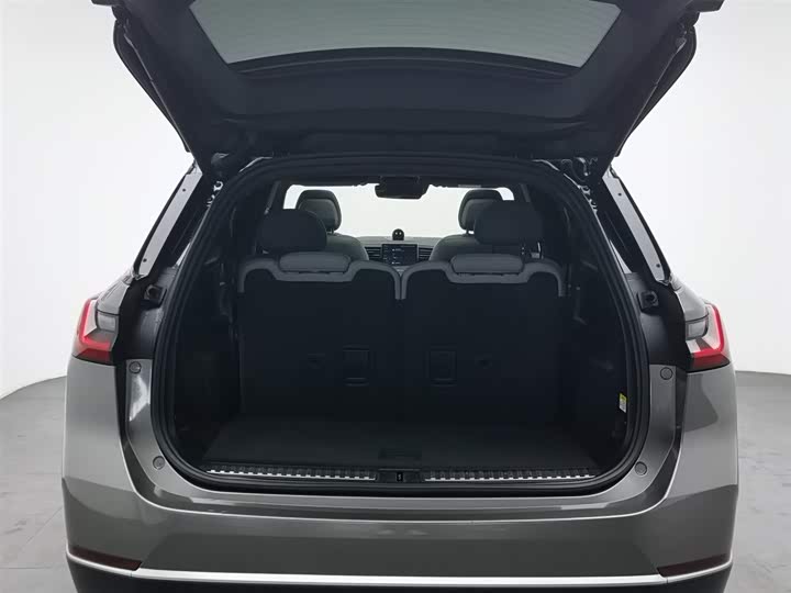 Фото 16 - Nio ES8