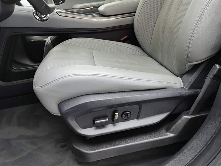 Фото 20 - Nio ES8