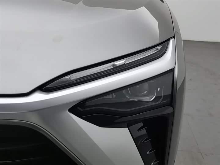 Фото 7 - Nio ES8