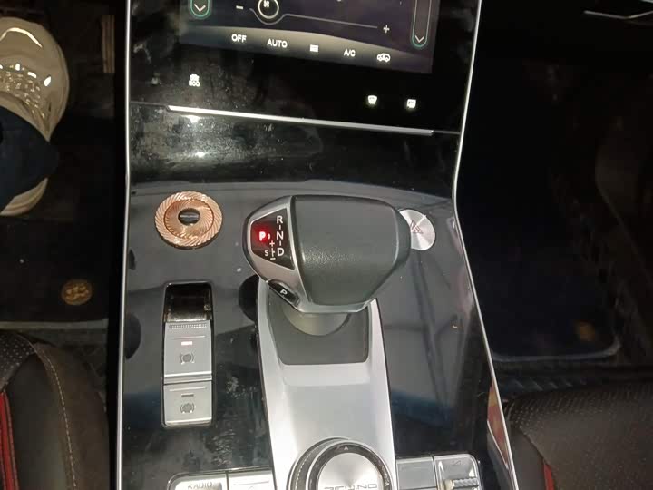 Фото 14 - Beijing X7