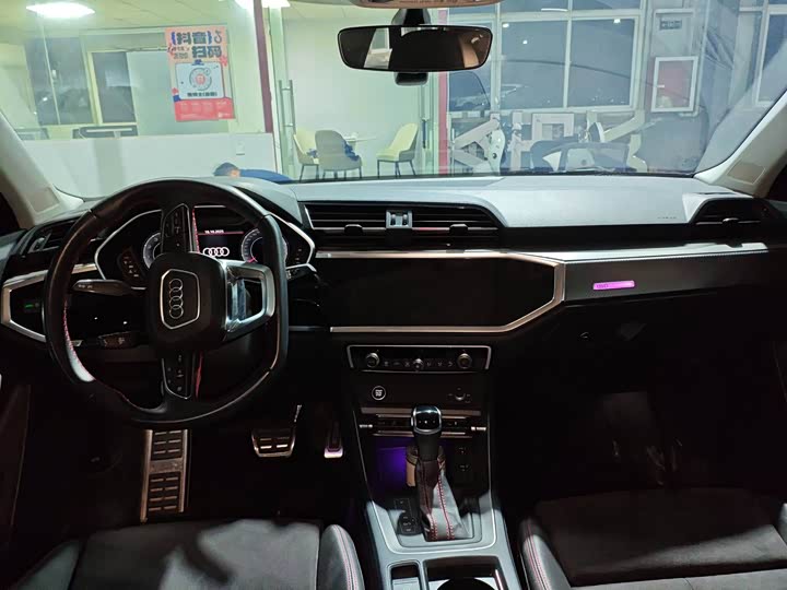 Фото 7 - Audi Q3