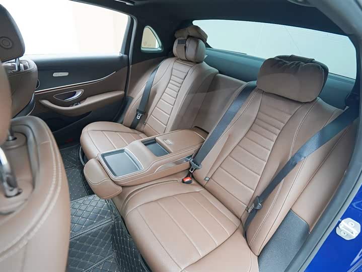 Фото 14 - Mercedes-Benz E-Class Hybrid