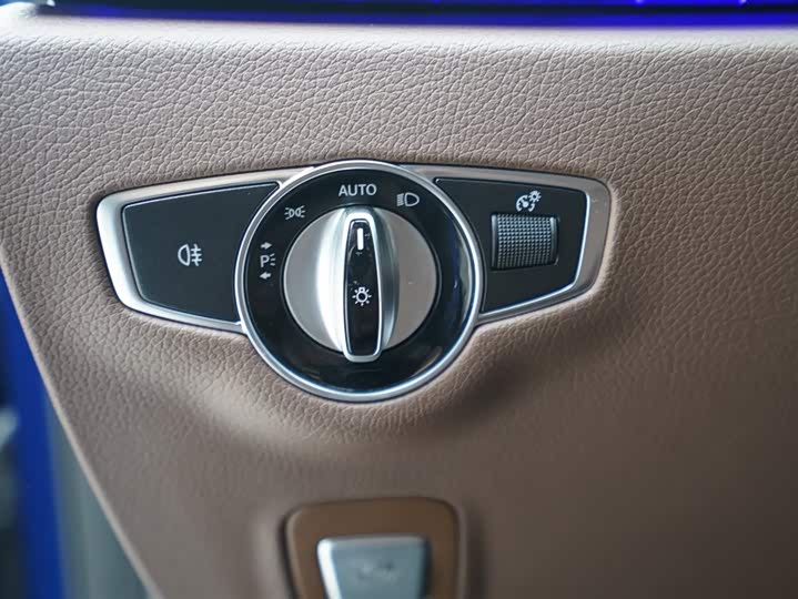 Фото 6 - Mercedes-Benz E-Class Hybrid