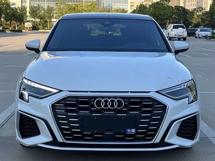 Фото 2 - Audi A3