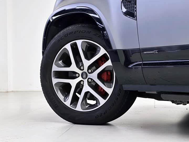 Фото 3 - Land Rover Defender