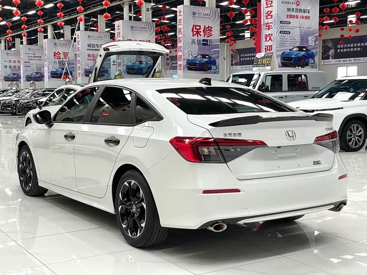 Фото 4 - Honda Civic