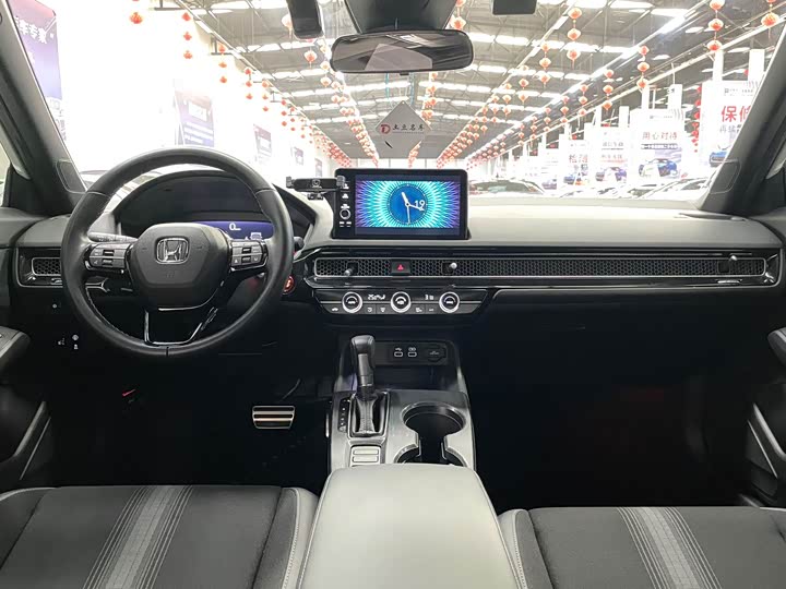 Фото 9 - Honda Civic