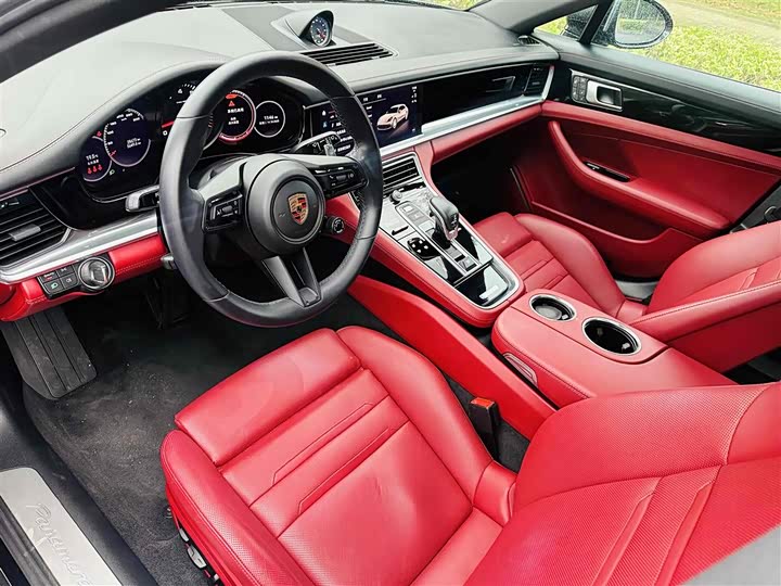 Фото 4 - Porsche Panamera