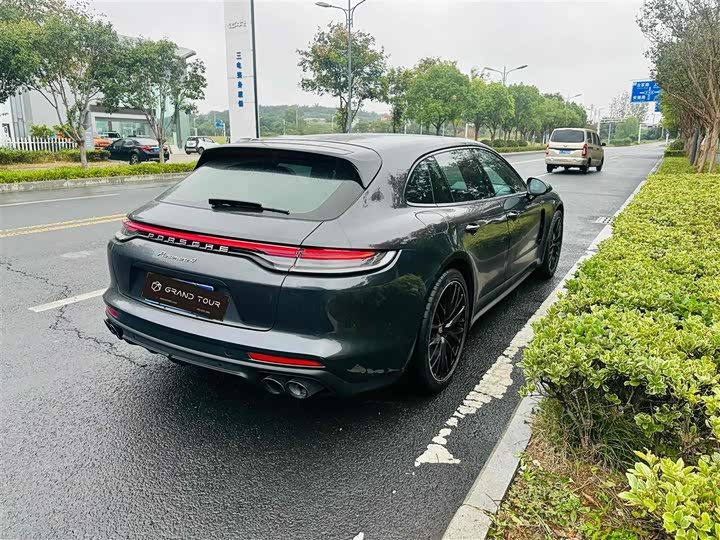 Фото 5 - Porsche Panamera