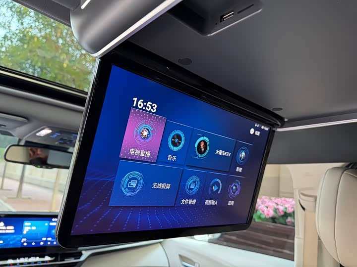 Фото 12 - Toyota Sienna