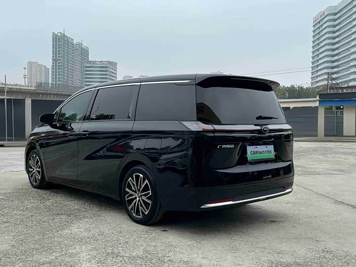 Фото 13 - GAC Trumpchi E8