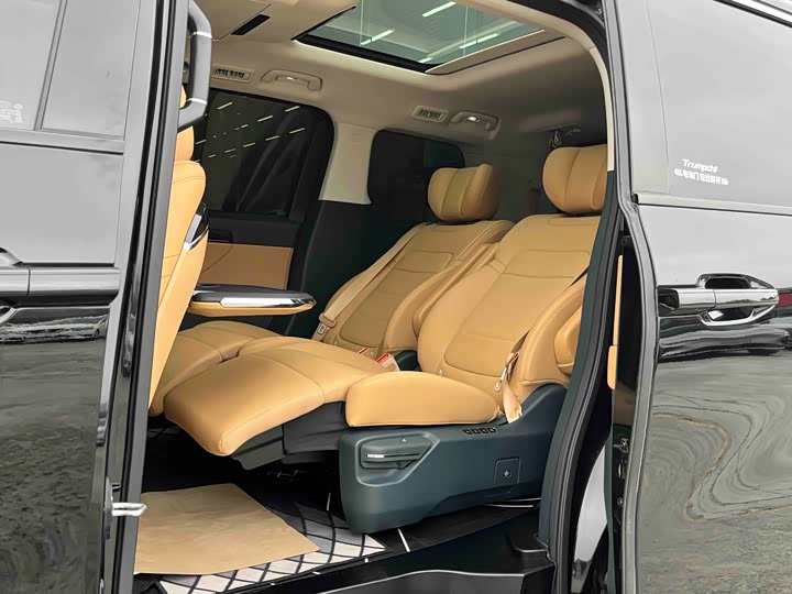 Фото 14 - GAC Trumpchi E8