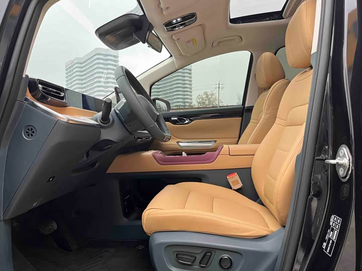 Фото 5 - GAC Trumpchi E8